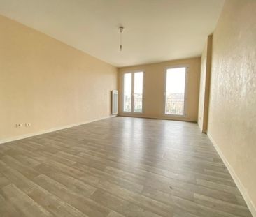 Location Appartement 3 pièces 67m² ST JEAN LE BLANC 45650 - Photo 2
