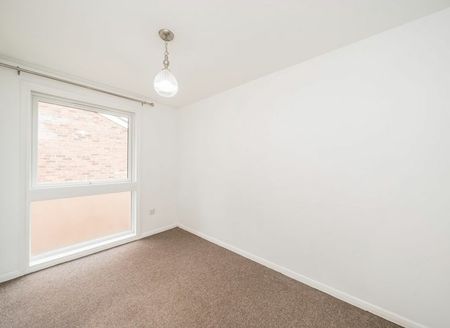 Oakley Close - Photo 3