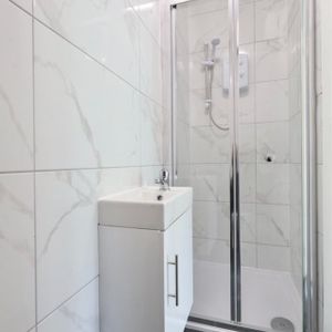 Studio Flat, Oxford Road, RG30 - Photo 2