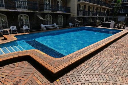 North Melbourne - Photo 2