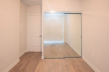 For Lease - 4675 Metcalfe Avenue Unit# 101, Mississauga, Ontario - Photo 4