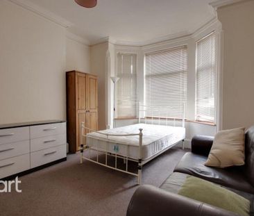 1 bedroom in a house share to rent - Photo 3