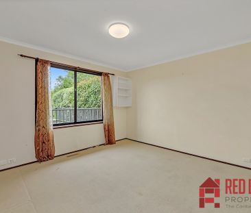 22 Bertram Street, Fadden ACT 2904 - House For Rent | Domain - Photo 5