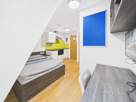 1 bedroom Studio flat to rent - Photo 5