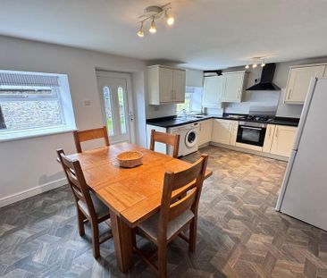 3 bedroom terraced house to rent - Photo 6