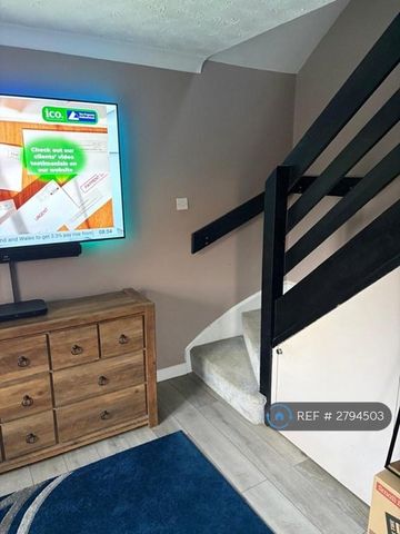 2 bedroom end of terrace house to rent - Photo 3