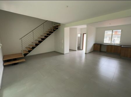 Location maison 3 pièces, 85.16m², Matoury - Photo 3