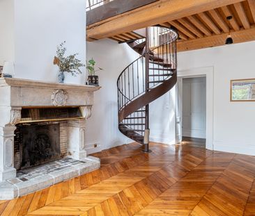 Grand duplex avec garage Place Sathonay - Photo 3