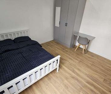 Grovehall Drive, Leeds, LS11 - Photo 4