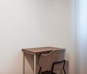 4 room luxury Apartment for rent in Valencia, Spain - Photo 2