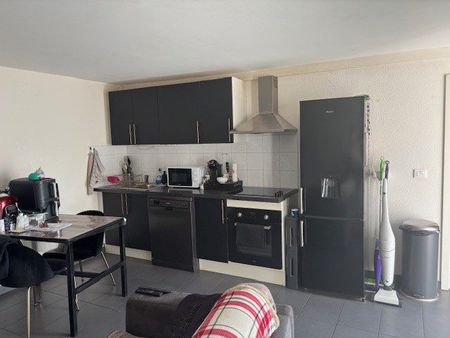 BEAU 2P AVEC PARKING - Photo 3