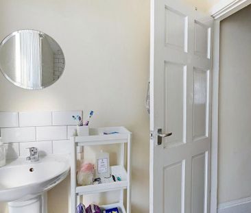 4 bedroom house to rent - Photo 1