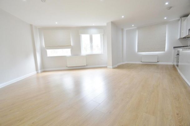 Chalvey Road East, Slough, Berkshire,SL1 - Photo 1