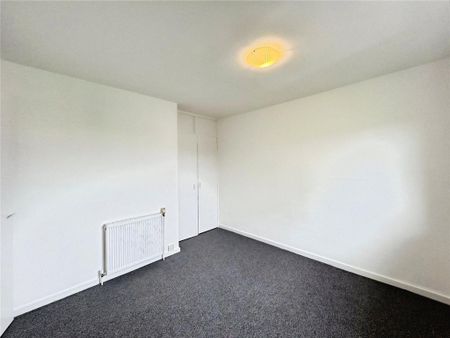 2 bedroom maisonette to rent - Photo 2
