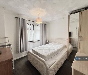 3 bedroom detached house to rent - Photo 6