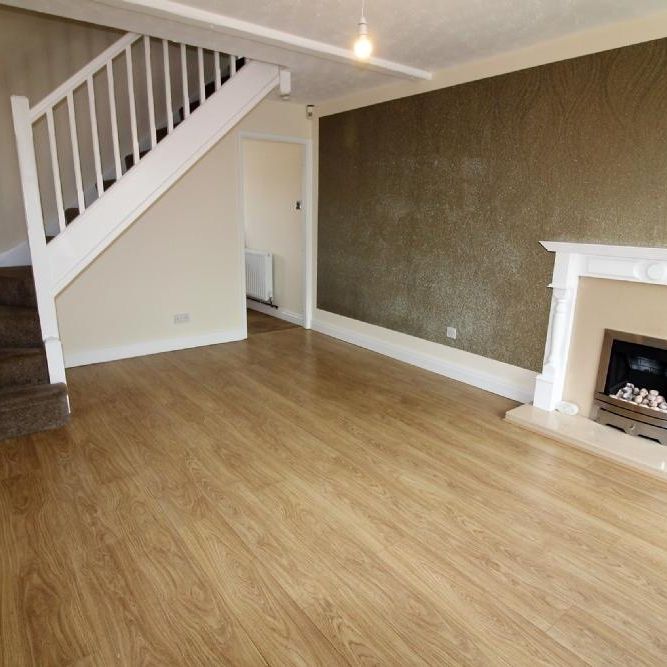 2 bedroom townhouse to rent - Photo 1
