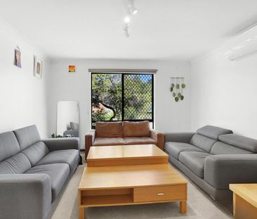 Renovated Villa in Yokine! - Photo 2