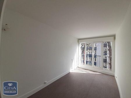 Location Appartement 5 pièces 82m² LE MANS 72000 - Photo 2