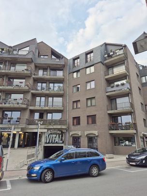 Appartement te huur - Photo 1