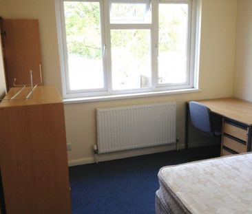 5 Bed - Bantock Way - Photo 2