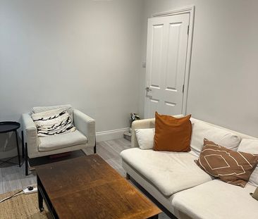 Room in a Shared House, White Hart Lane, N22 - Photo 2