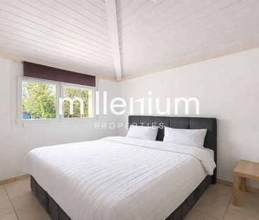 Family home with garden in Bellevue - Photo 5