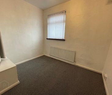 32 Kings Avenue, Fernagh, Newtownabbey, BT37 0DE - Photo 4