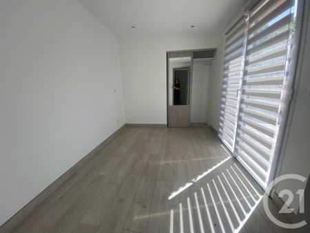 Location Maison 3 pièces 82m² ST PIERRE LES NEMOURS 77140 - Photo 2