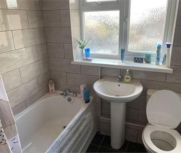 2 bedroom house share to rent - Photo 6