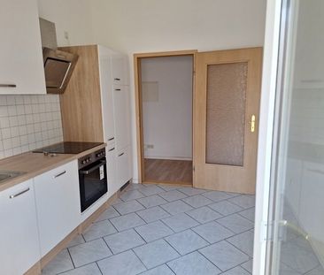 2 Raumwohnung mit EBK und Balkon sowie Tageslichtbad in der Hochpar... - Photo 3