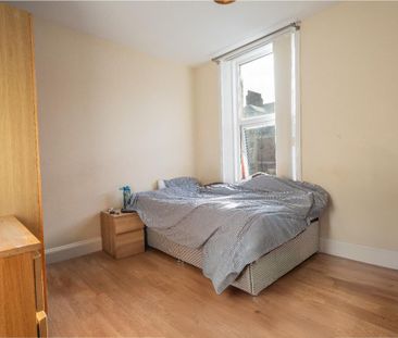 4 bedroom maisonette to rent - Photo 3