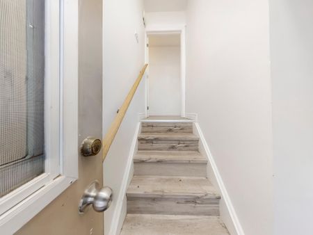 For Lease - 575 Third Line Unit# Main, Oakville, Ontario - Photo 4