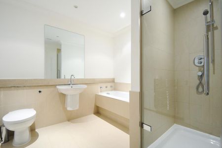 5 bedroom terraced house to rent - Photo 4