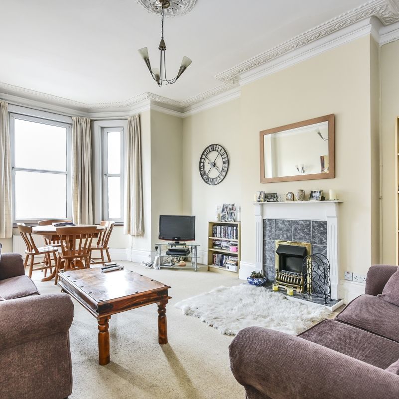 Lavender Hill, Battersea, London, SW11 - Photo 1