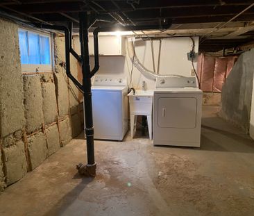 For Lease - 1054 East Avenue, Mississauga, Ontario - Photo 3