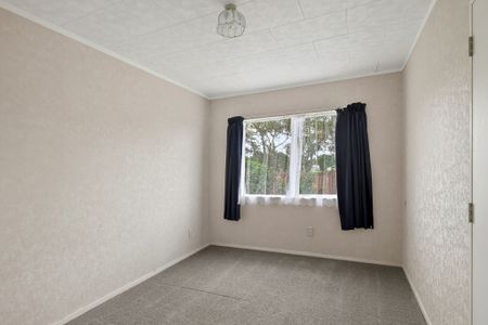 Easy Living in Riverdale For Rent! - Photo 2