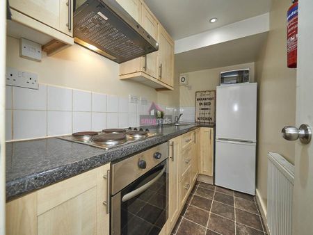 Studio to rent - Photo 5