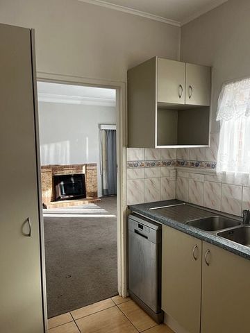 Sunny 3-Bedroom Home in Papatoetoe Available Now - Photo 4
