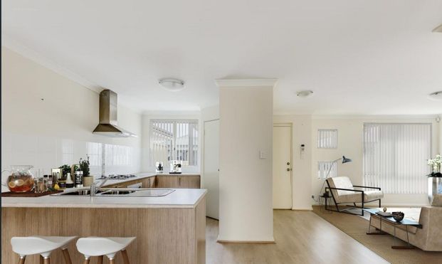 Modern Villa - Photo 1