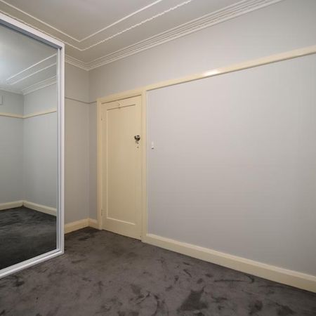 60 Renown Avenue - Photo 2