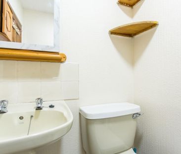 1 bedroom flat to rent - Photo 6