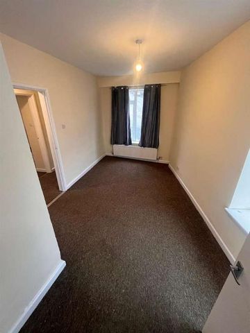 Station Terrace, Bedlinog, CF46 - Photo 2