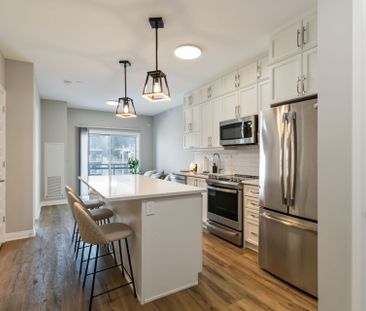 For Lease - 102 Grovewood Common N/A Unit# 533, Oakville, Ontario - Photo 2