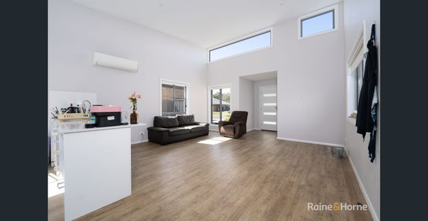 4 Bedrooms | 2 Bathrooms | Spacious Yard - Photo 1