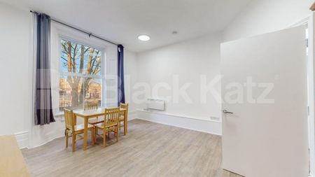 Newly refurbished large 3 bedroom property close to Caledonian Rd station - Photo 4