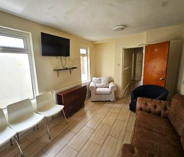 6 bedroom terraced house to rent - Photo 1