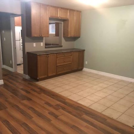 2 Bedrooms, 2 BATHROOMS, Laundry, Dishwasher - Photo 1