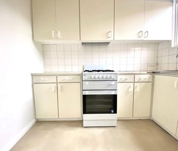 Spacious One-Bedroom Apartment in Richmond's Exclusive Precinct - Photo 1