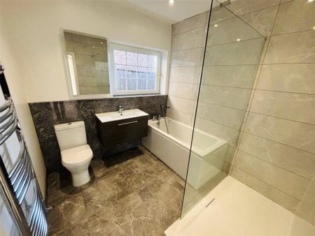 2 bedroom detached house to rent - Photo 4