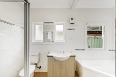 Delightful Family Home in Sought-after Location - Photo 5